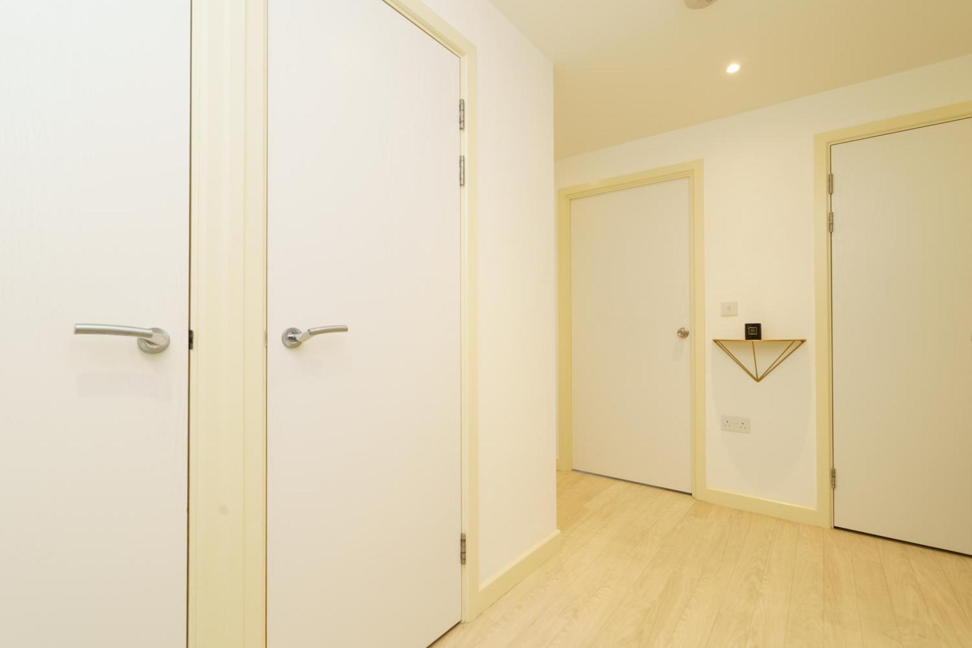 Stylish Surrey Quays Apartment - 10 Mins From Station Londres Exterior foto